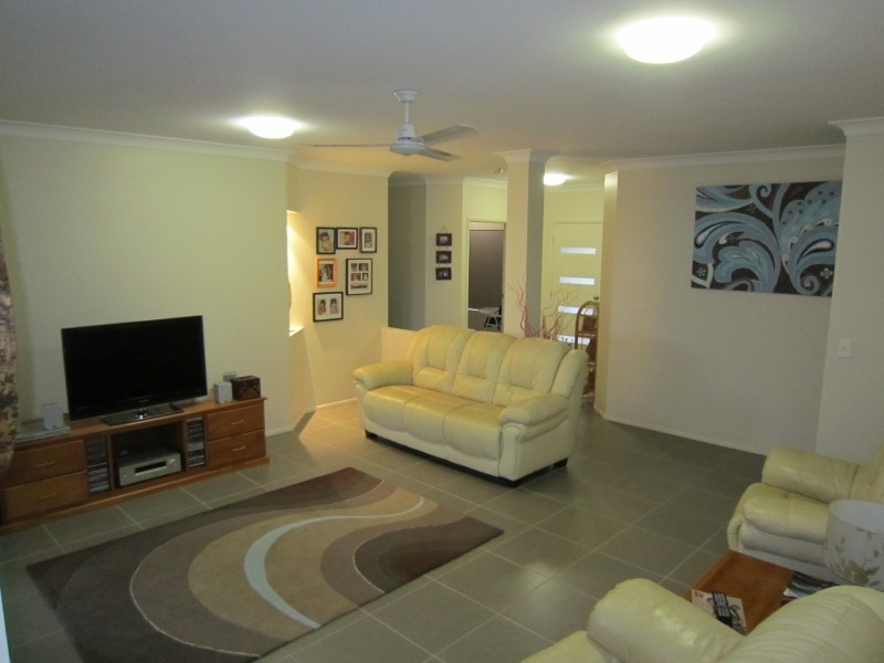 13 Carnation St, Atherton QLD 4883