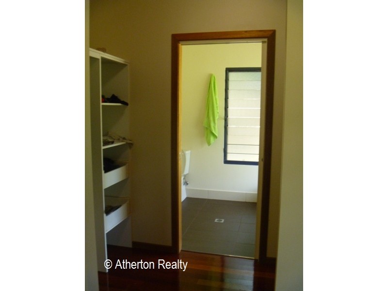 3 Bellevue Ct, Tinaroo QLD 4872