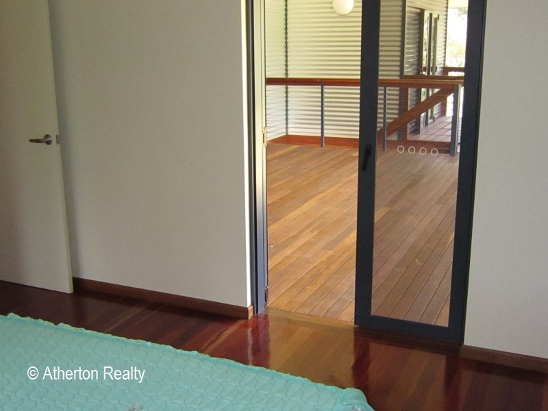 3 Bellevue Ct, Tinaroo QLD 4872