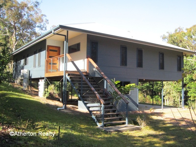 3 Bellevue Ct, Tinaroo QLD 4872
