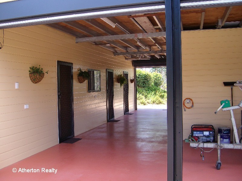 Tinaroo QLD 4872