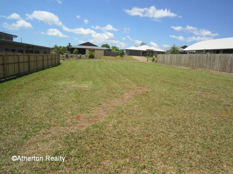 15 Wensley Ave, Yungaburra QLD 4884