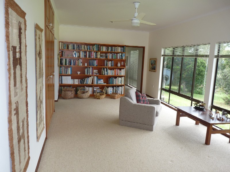 Lake Eacham QLD 4884