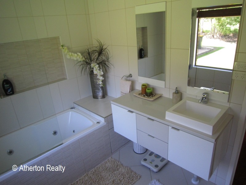 Carrington QLD 4883