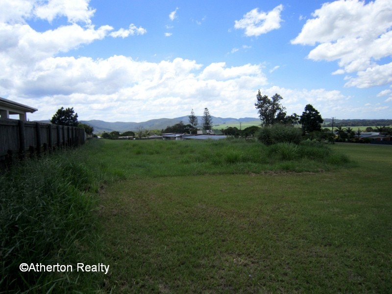 7 Dalziel Ave, Atherton QLD 4883