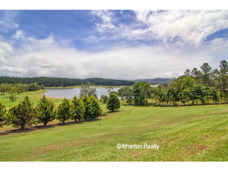 11 Bruce Rd, Yungaburra QLD 4884