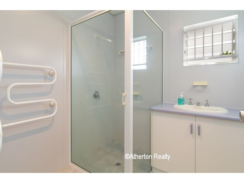 11 Bruce Rd, Yungaburra QLD 4884