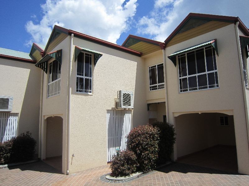 28 Barron St, Tinaroo QLD 4872