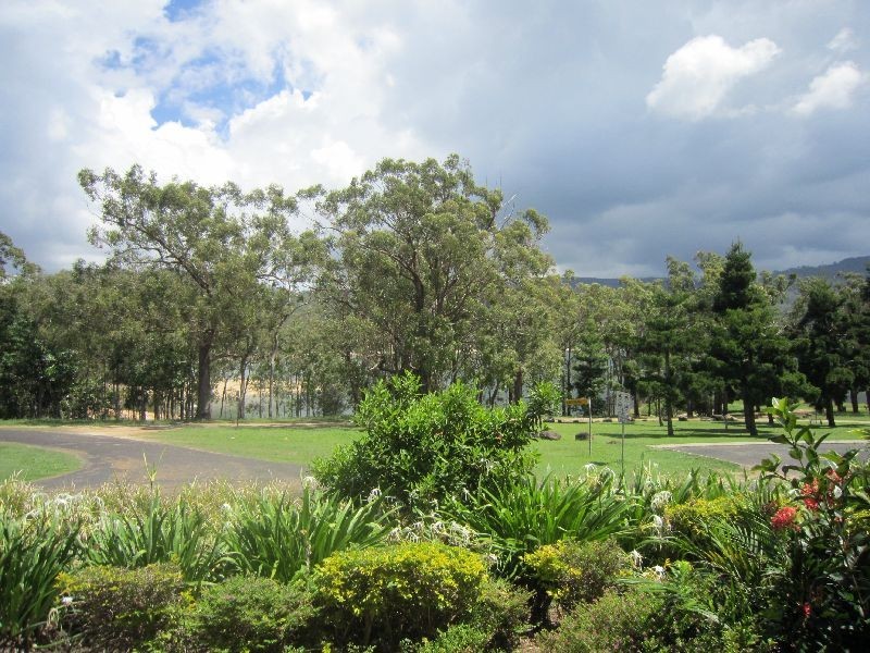 28 Barron St, Tinaroo QLD 4872