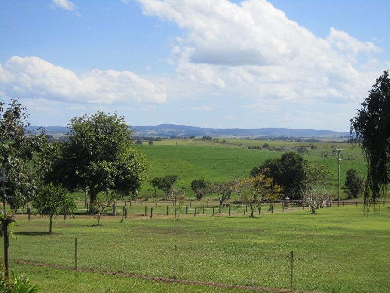 Yungaburra QLD 4884