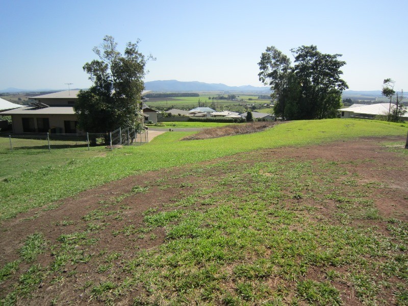 56 Dalziel Ave, Atherton QLD 4883