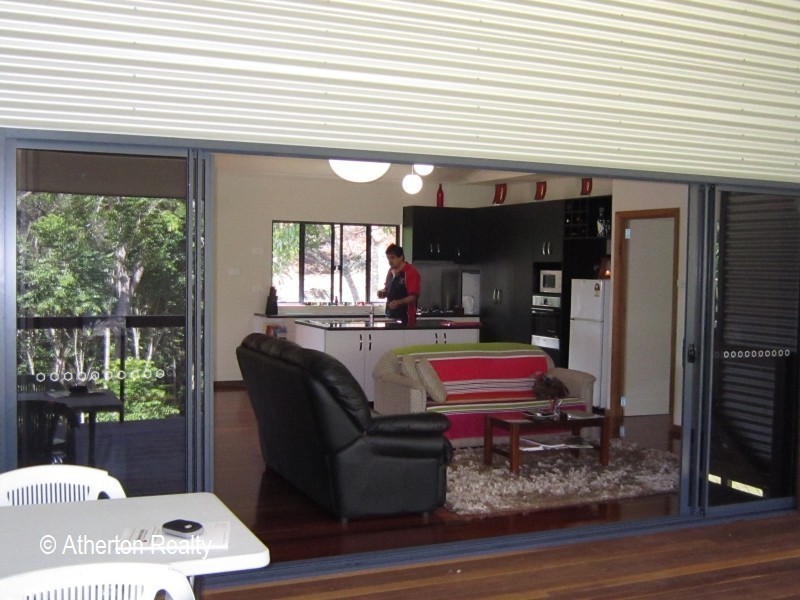 Tinaroo QLD 4872