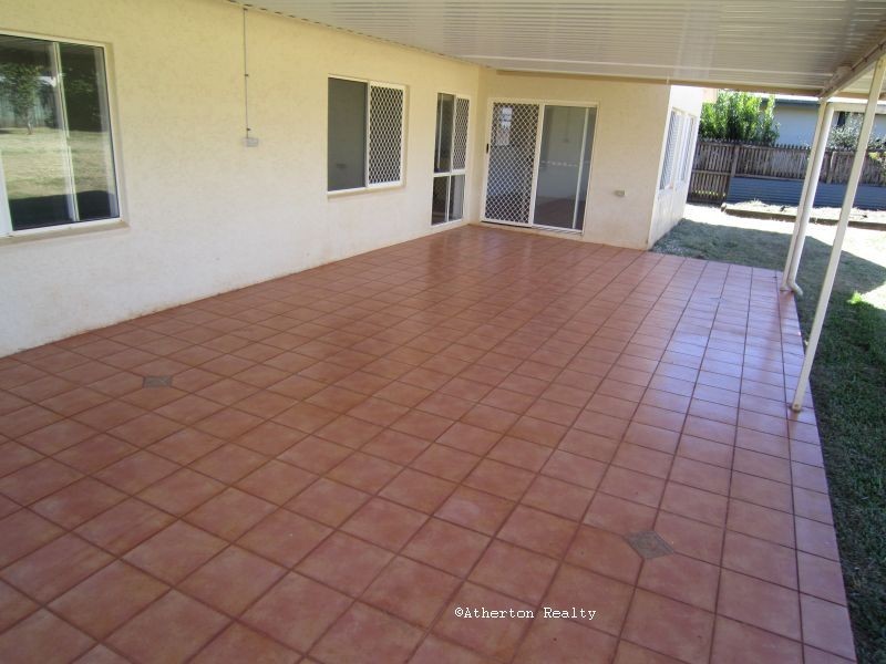 38 Anthony Dr, Atherton QLD 4883