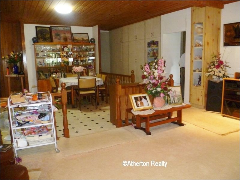 7 Stotter Rd, Stoters Hill QLD 4860