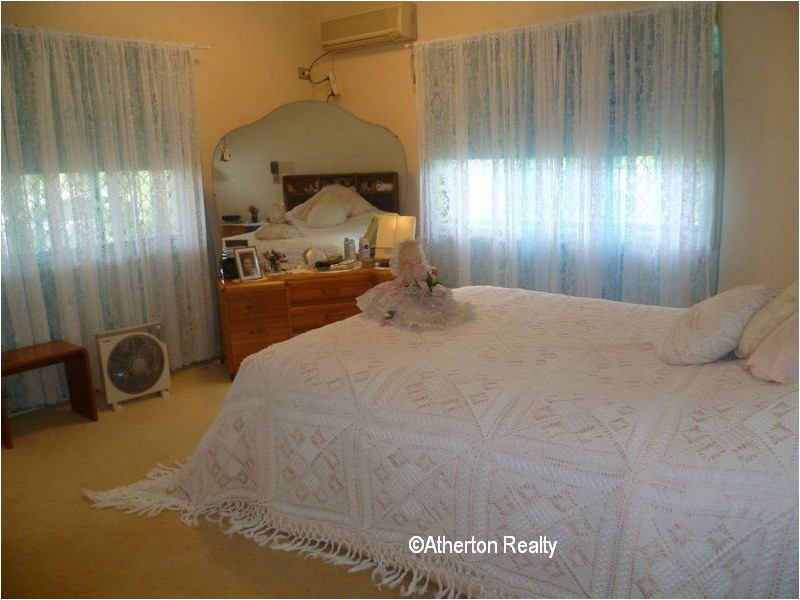7 Stotter Rd, Stoters Hill QLD 4860