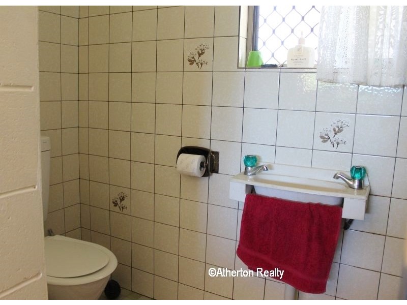 7 Stotter Rd, Stoters Hill QLD 4860