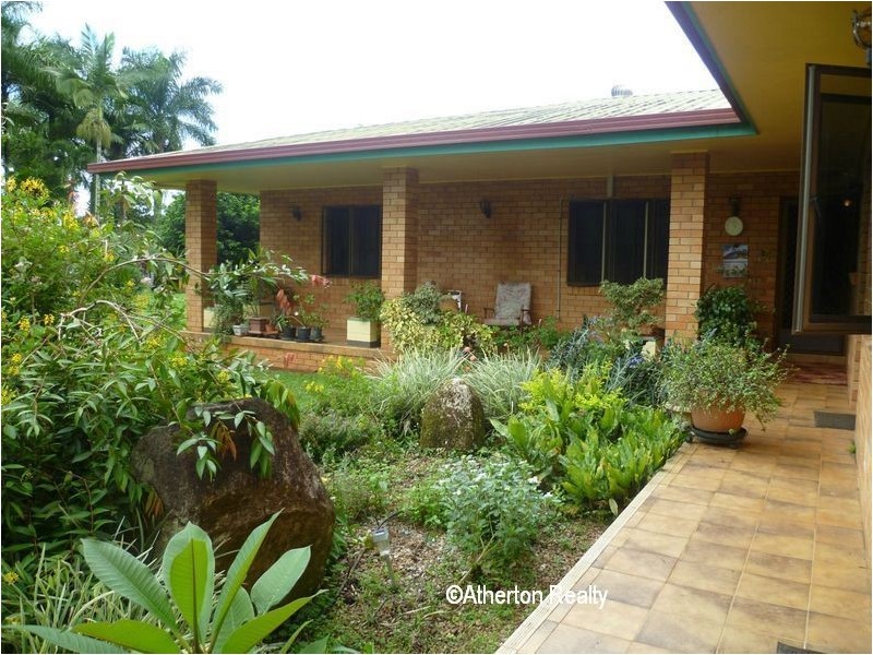 7 Stotter Rd, Stoters Hill QLD 4860