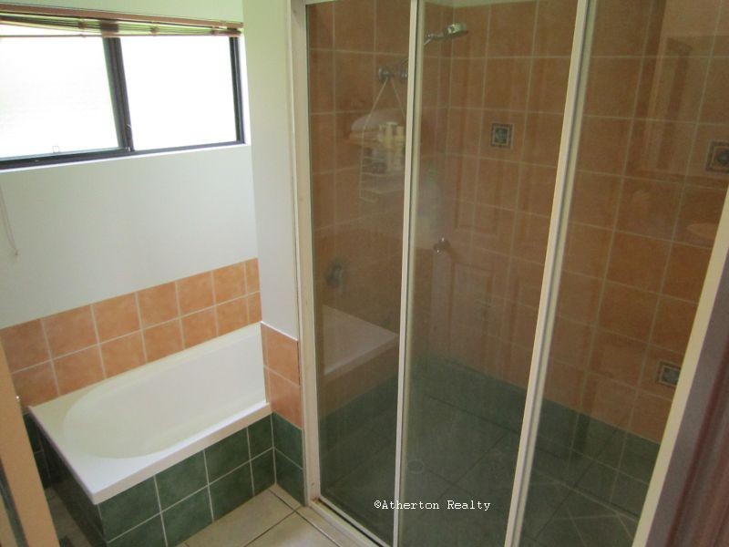 4 Foley Cl, Atherton QLD 4883
