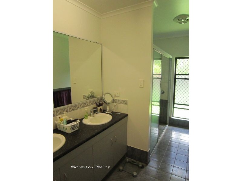 4 Foley Cl, Atherton QLD 4883