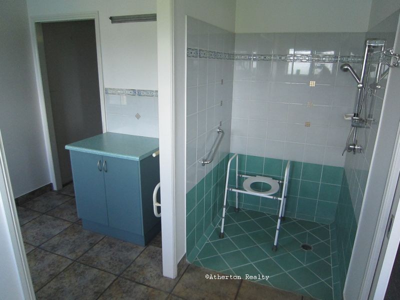4 Foley Cl, Atherton QLD 4883