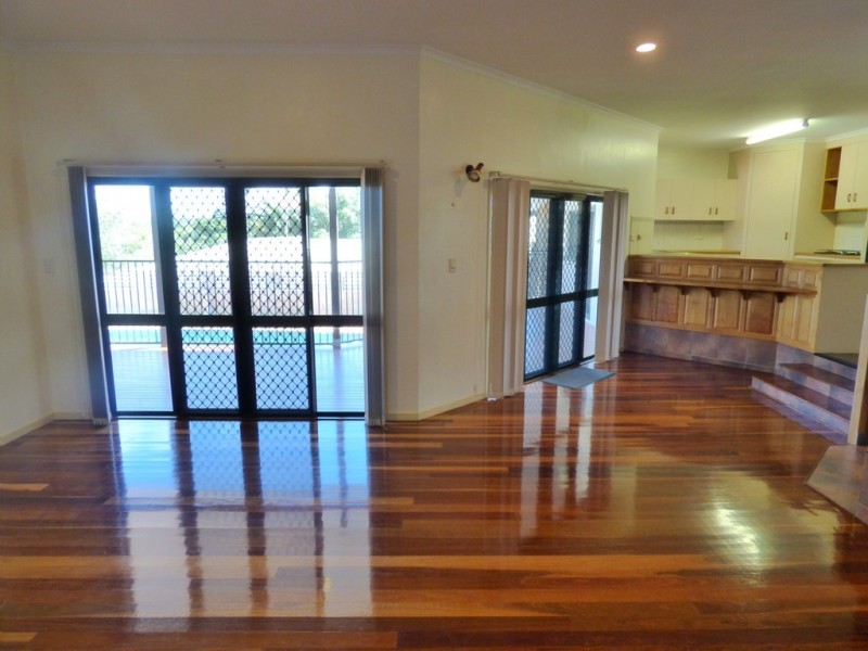 15 Abbott St, Atherton QLD 4883