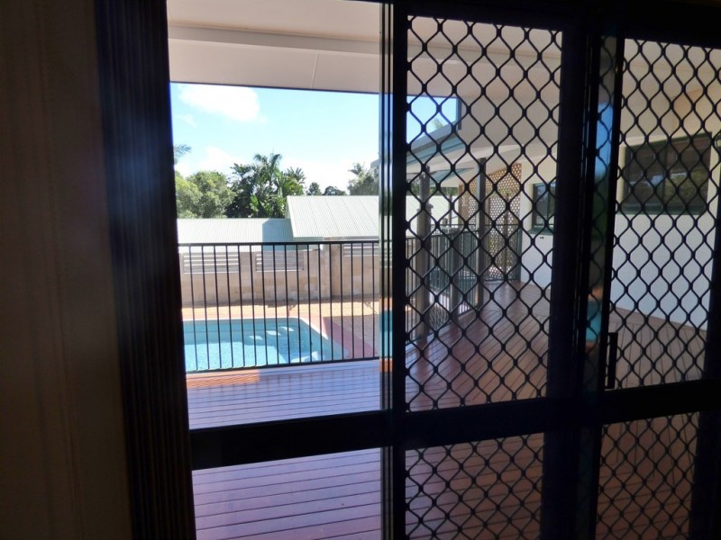 15 Abbott St, Atherton QLD 4883