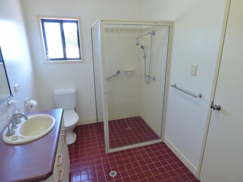 15 Abbott St, Atherton QLD 4883