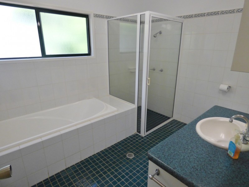 15 Abbott St, Atherton QLD 4883