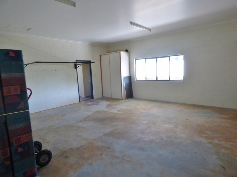 15 Abbott St, Atherton QLD 4883