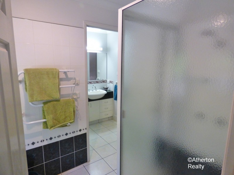 52 Rankine Dr, Tolga QLD 4882