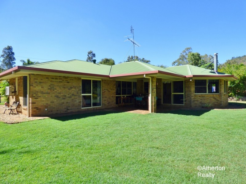 52 Rankine Dr, Tolga QLD 4882