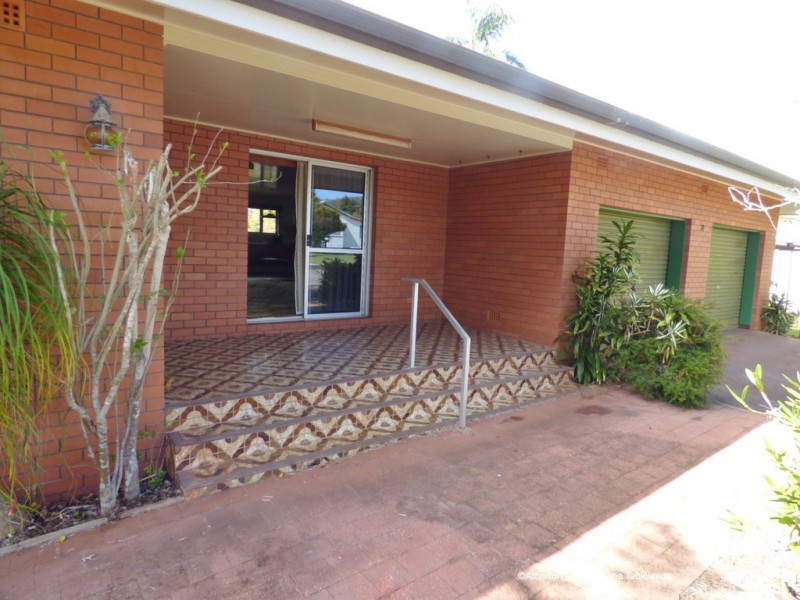 18 Holm St, Atherton QLD 4883