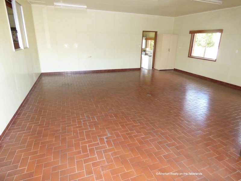 18 Holm St, Atherton QLD 4883