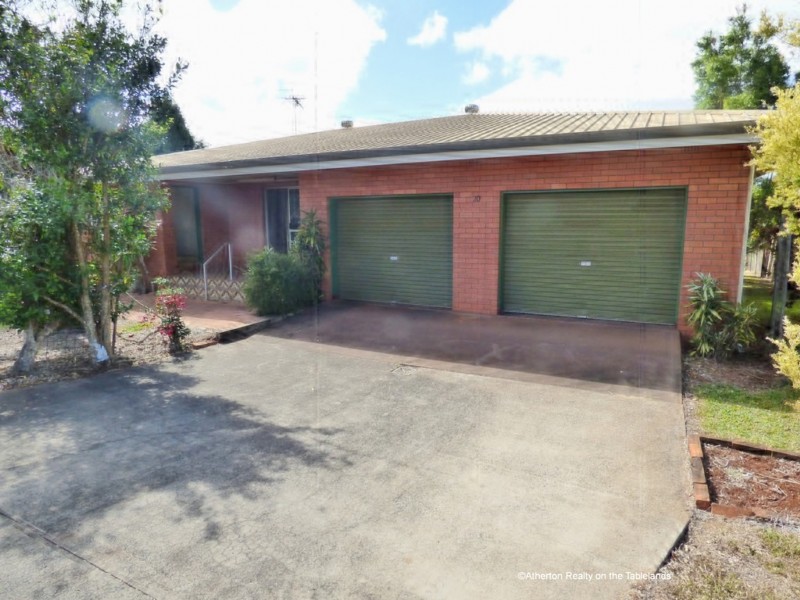 18 Holm St, Atherton QLD 4883