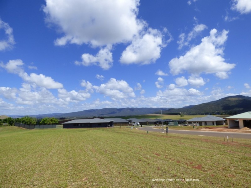 23 Lavender Cres, Pleasant View, Atherton QLD 4883