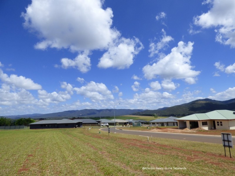 23 Lavender Cres, Pleasant View, Atherton QLD 4883
