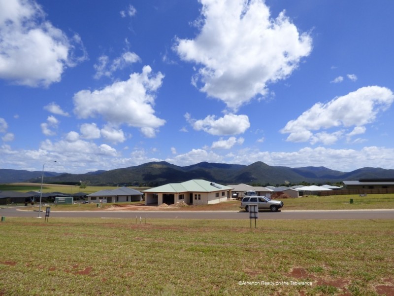 23 Lavender Cres, Pleasant View, Atherton QLD 4883