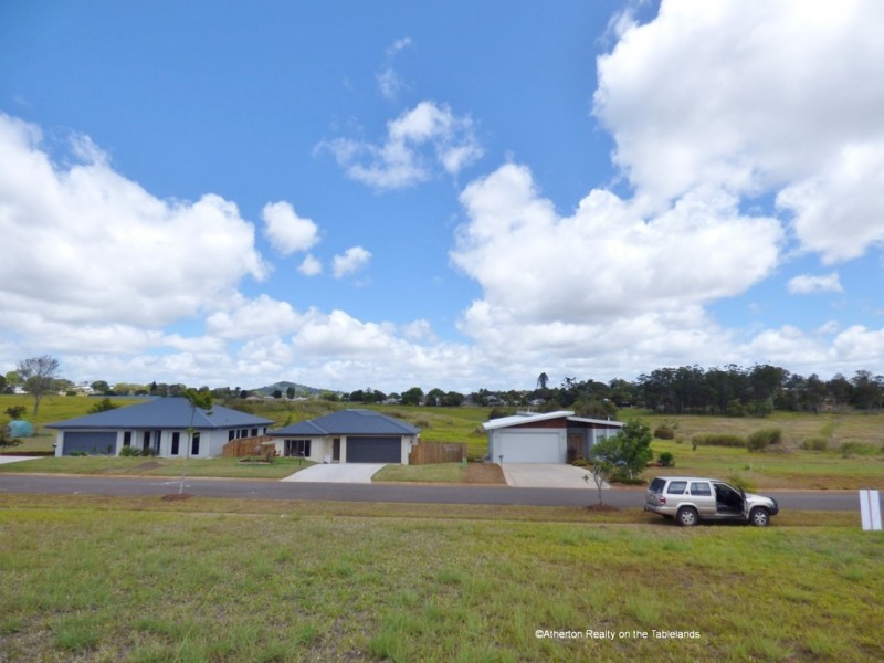 34 Wensley Ave, Yungaburra QLD 4884