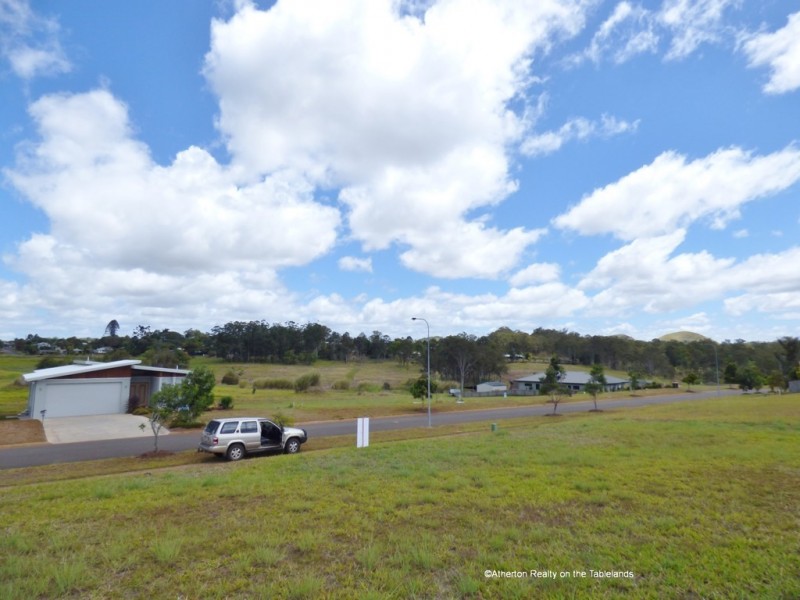 34 Wensley Ave, Yungaburra QLD 4884