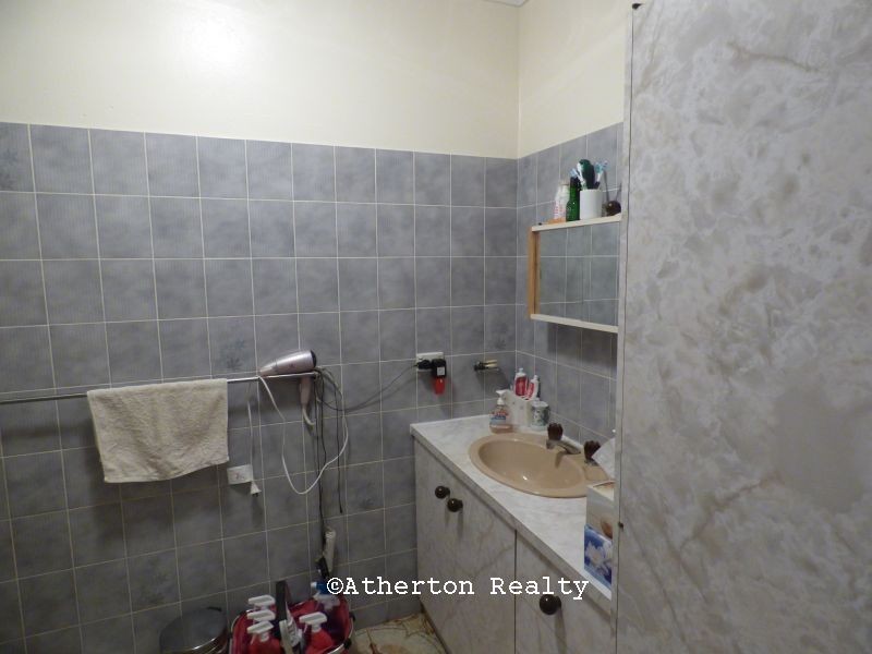 1/18 Hillview Cct, Atherton QLD 4883