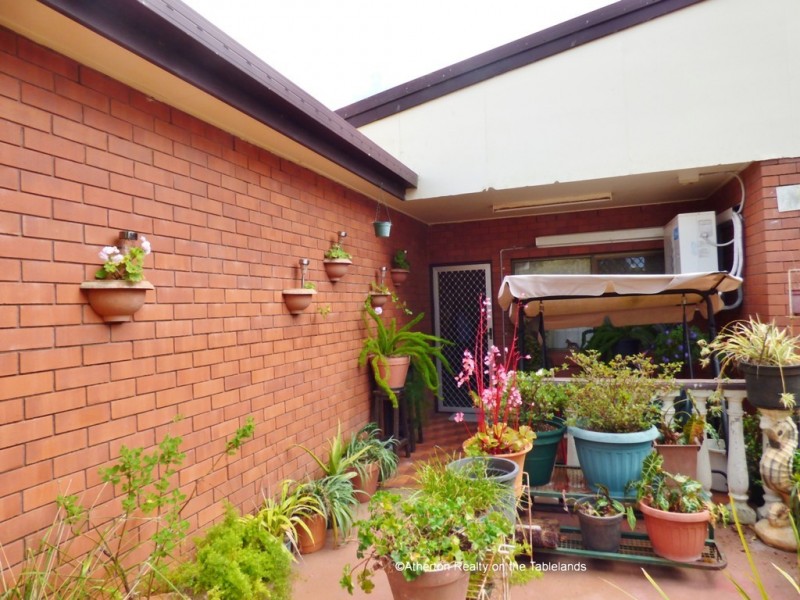 1/18 Hillview Cct, Atherton QLD 4883
