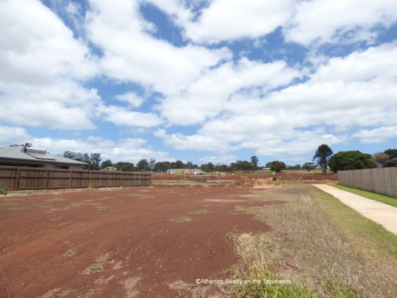 17 Maidment Rd, Tolga QLD 4882