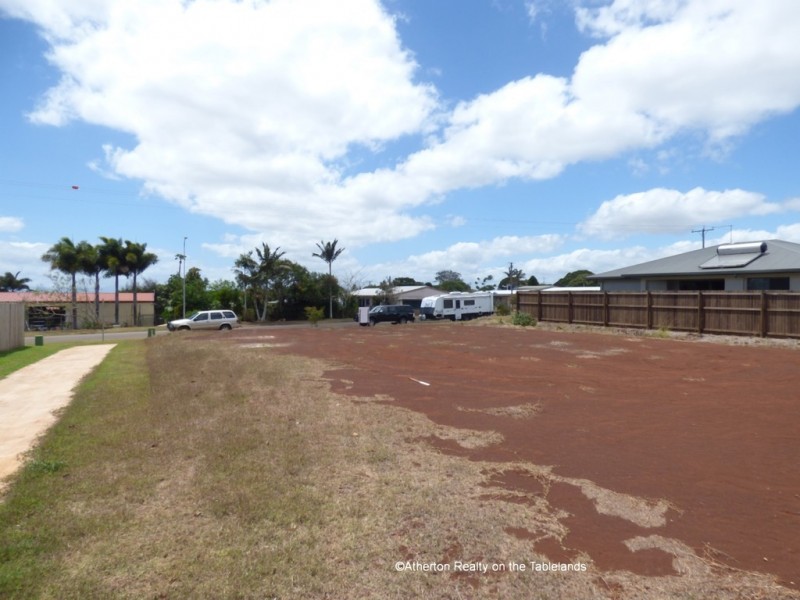 17 Maidment Rd, Tolga QLD 4882