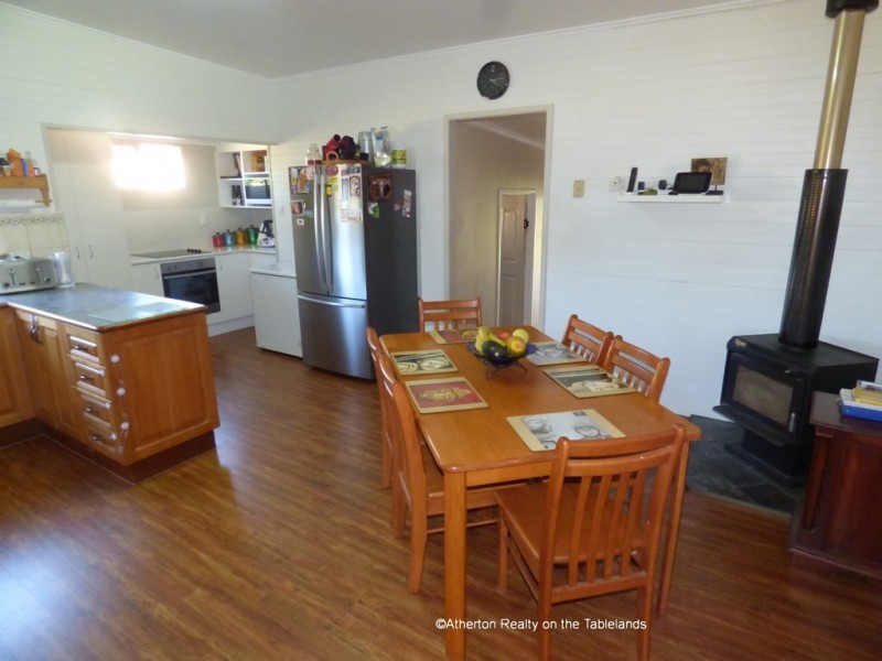 17 Marion St, Tolga QLD 4882
