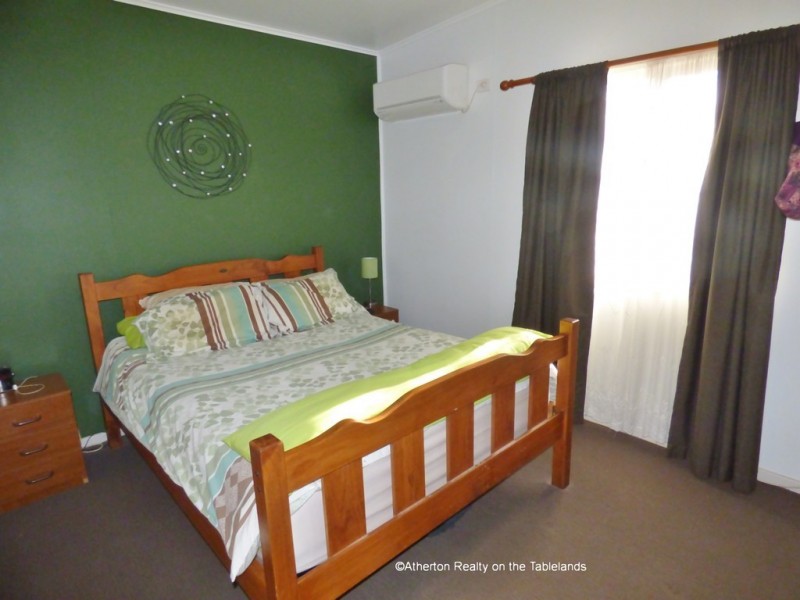 17 Marion St, Tolga QLD 4882