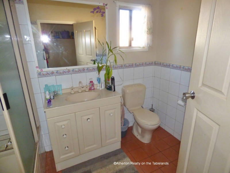 17 Marion St, Tolga QLD 4882