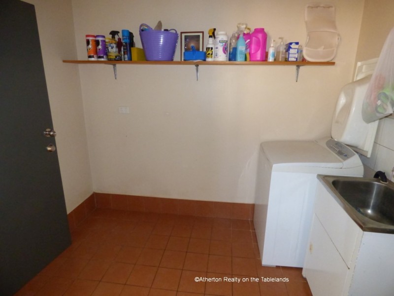 17 Marion St, Tolga QLD 4882