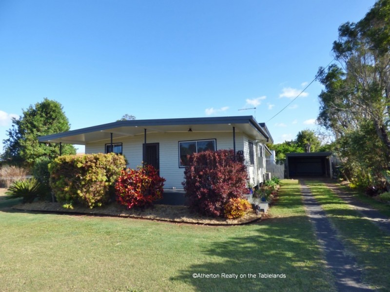 17 Marion St, Tolga QLD 4882