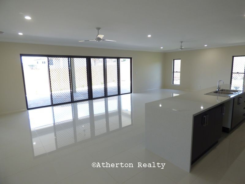 10 Lavender Cres, Atherton QLD 4883