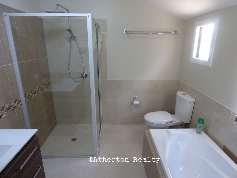 24 Weaver St, Atherton QLD 4883